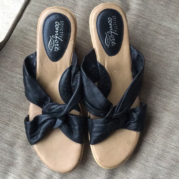 Strictly Comfort Wedges 9.5 - Picture 2 of 6